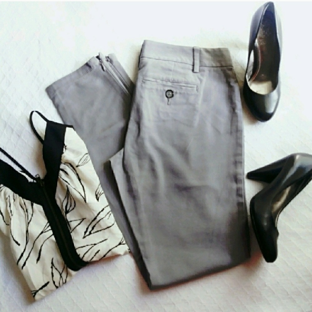 {  Old Navy } · Skinny Khakis ·